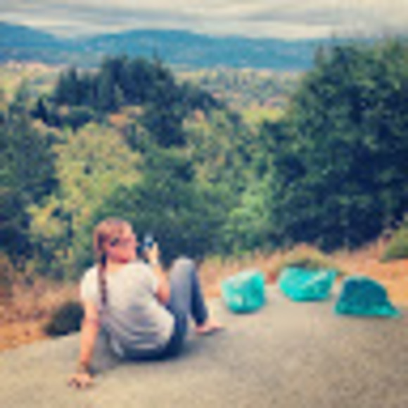 Meet your Posher, Kelly - Picture 2 of 2